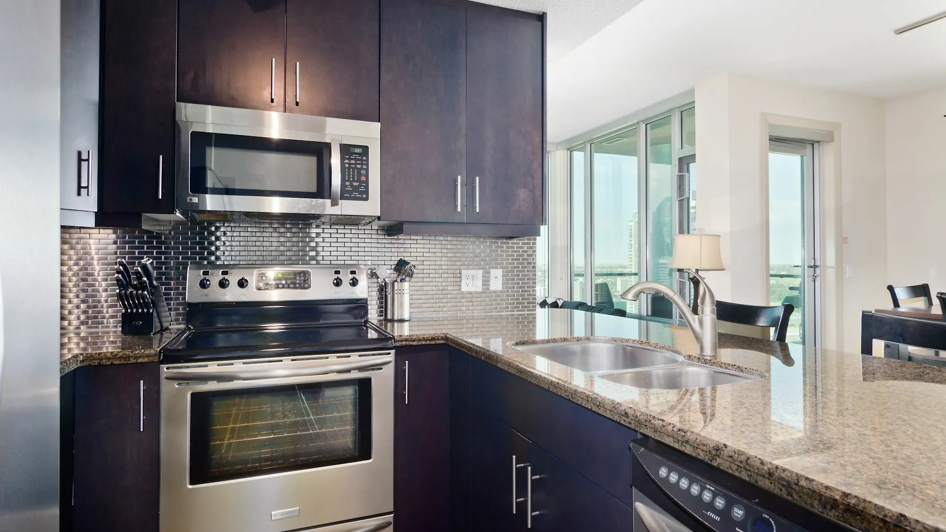 Suite Digs Vetro Calgary