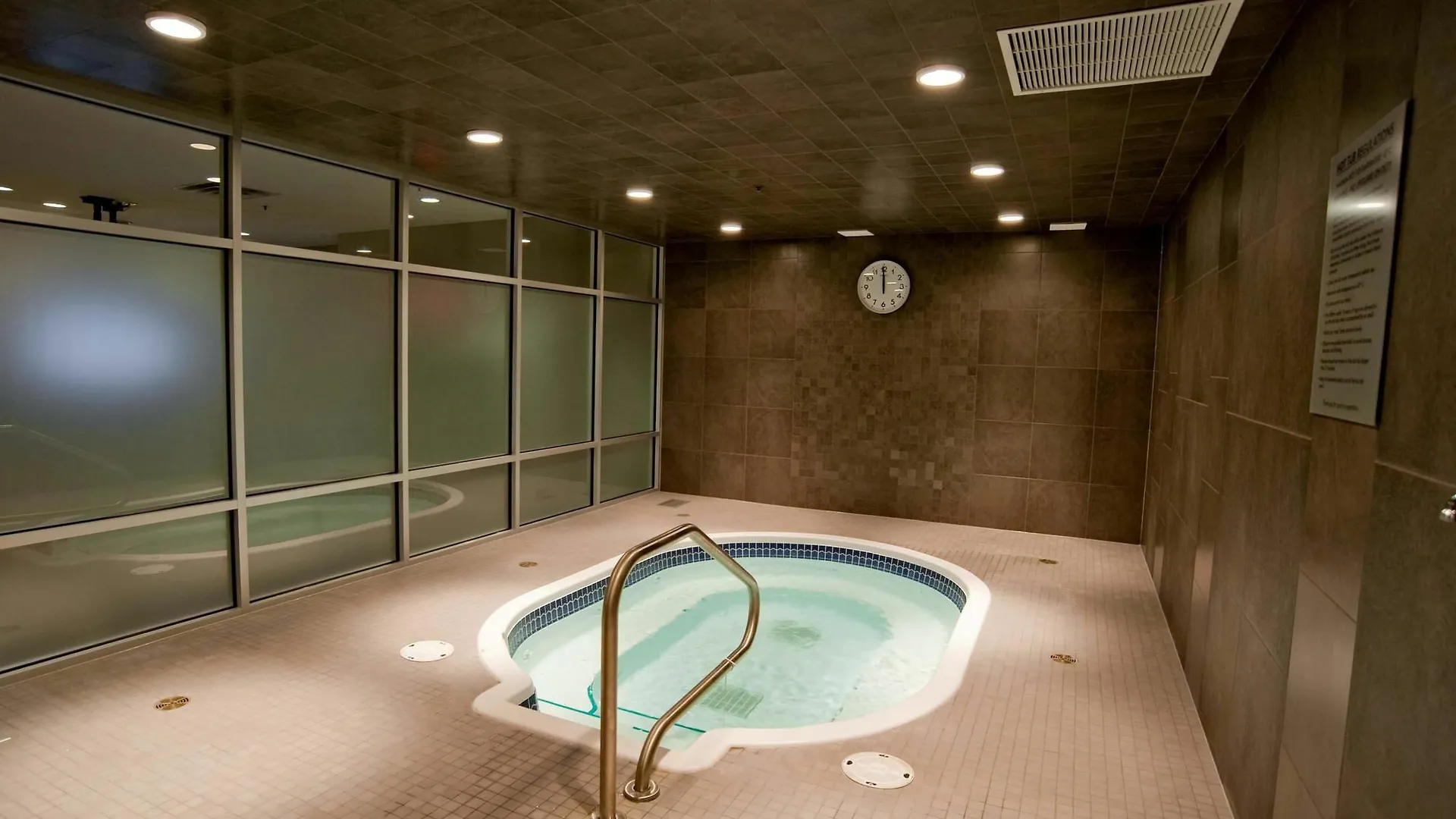 Lägenhet Suite Digs Vetro YYC
